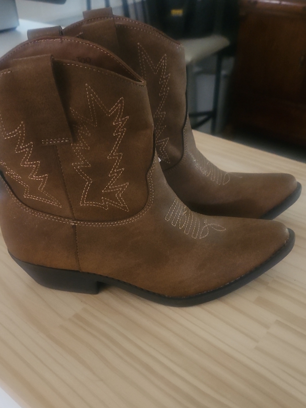 Women's Brown Western Ankle Boots - Picture 5 of 5